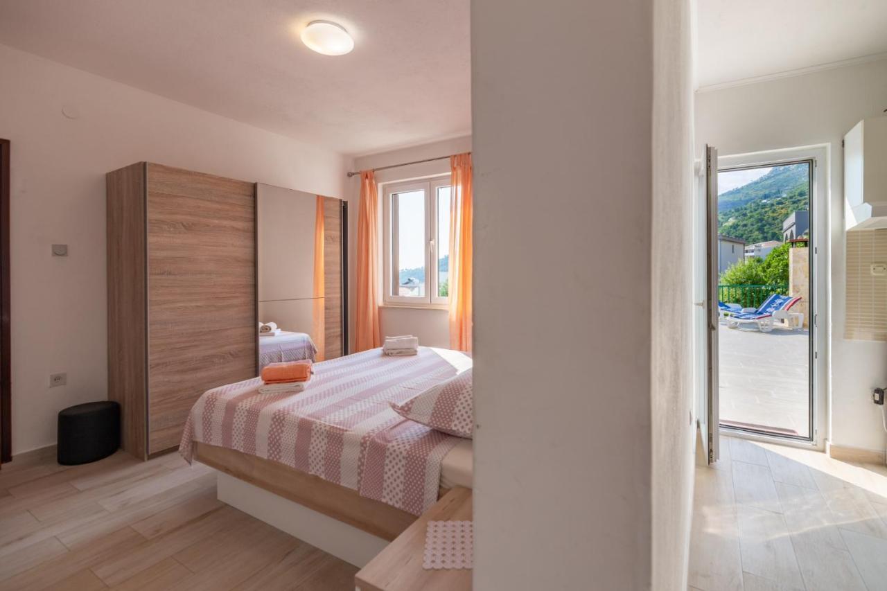 Navis Sea View Apartment With Pool Makarska Zewnętrze zdjęcie