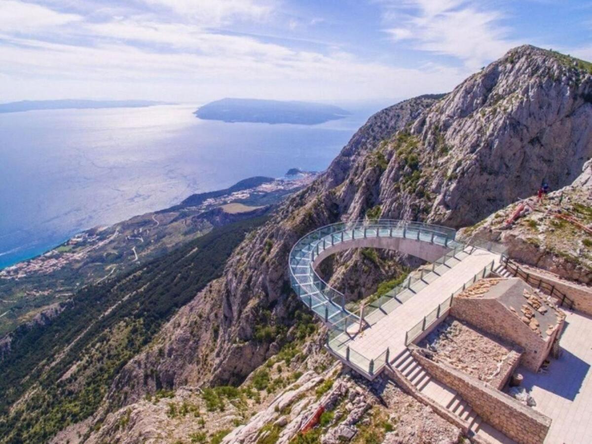 Navis Sea View Apartment With Pool Makarska Zewnętrze zdjęcie